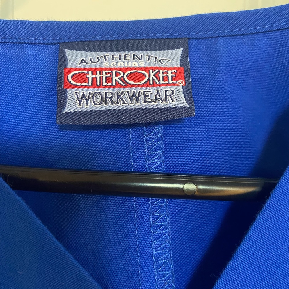 Cheroke Scrub Top - Picture 2 of 2